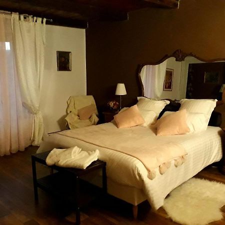 Bed And Breakfast "Le Moulin A Grains" Ménil-la-Horgne Exterior foto