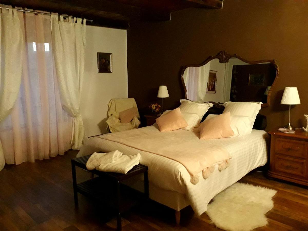 Bed And Breakfast "Le Moulin A Grains" Ménil-la-Horgne Exterior foto